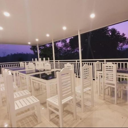 Aura Springs Resort Anachal Luaran gambar