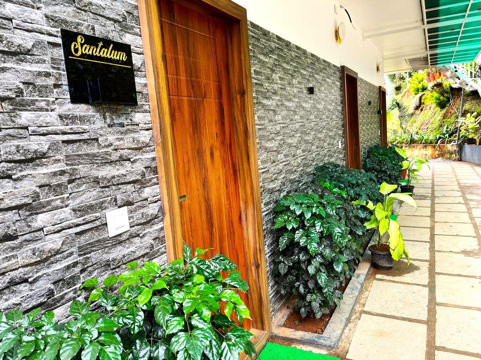 Aura Springs Resort Anachal Luaran gambar