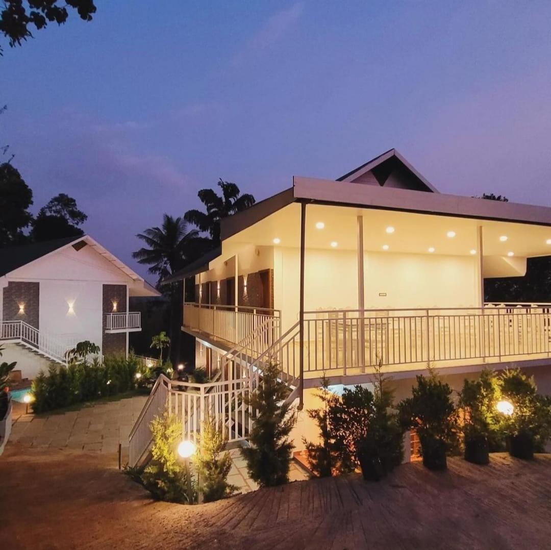 Aura Springs Resort Anachal Luaran gambar